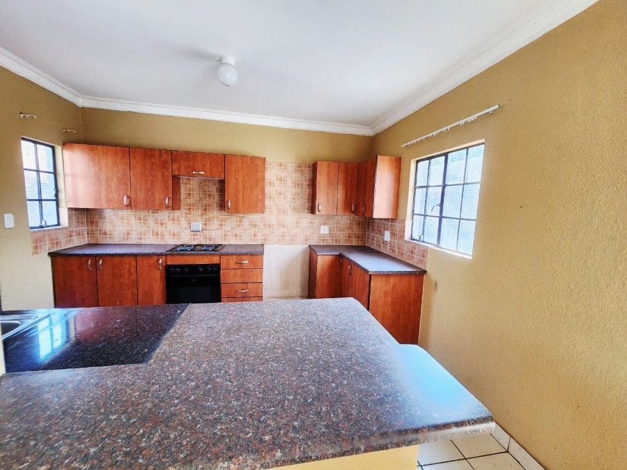 3 Bedroom Property for Sale in Geelhoutpark North West